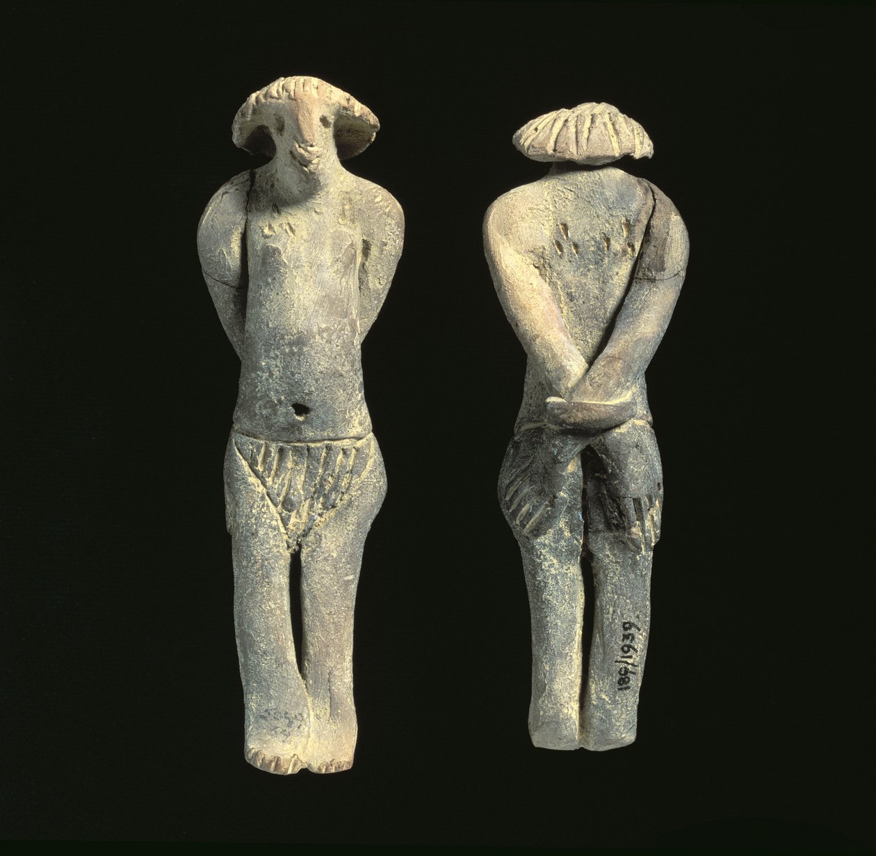 Statuett av en bundet og naken kvinne, 12.-13. dynasti, ca. 1862-1648 f.Kr. (terrakotta) av Middle Kingdom Egyptian