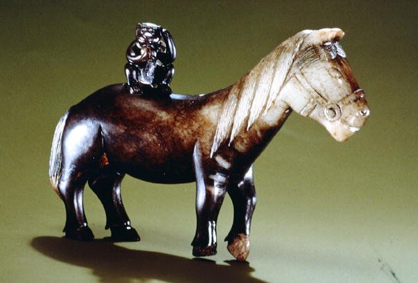 Hest og ape (jade) av Ming Dynasty Chinese School