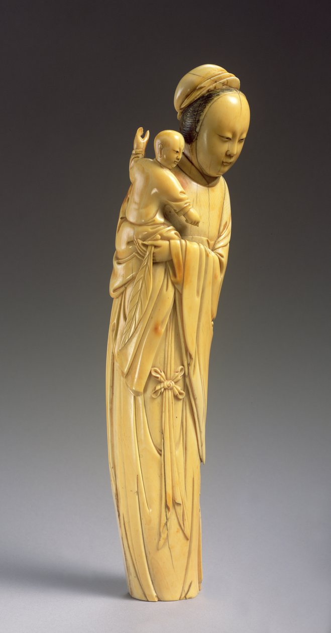 Figur av Guanyin som holder et barn (utskåret elfenben) (se også 272122) av Ming Dynasty Chinese School