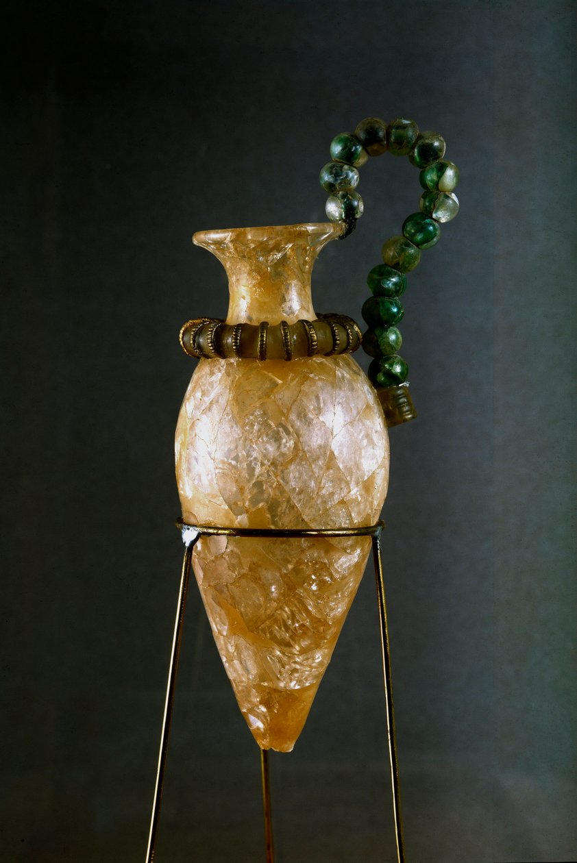 Minoisk kunst: rhython eller rhyton eller rython (apparatvase) i bergkrystall og kobber fra skatterommet i helligdommen Zakros a Kreta. 1700-1400 f.Kr., arkeologisk museum - Minoisk kunst: bergkrystall og kobberrhyton (rituell sprinkler) fra skattkammeret av Minoan