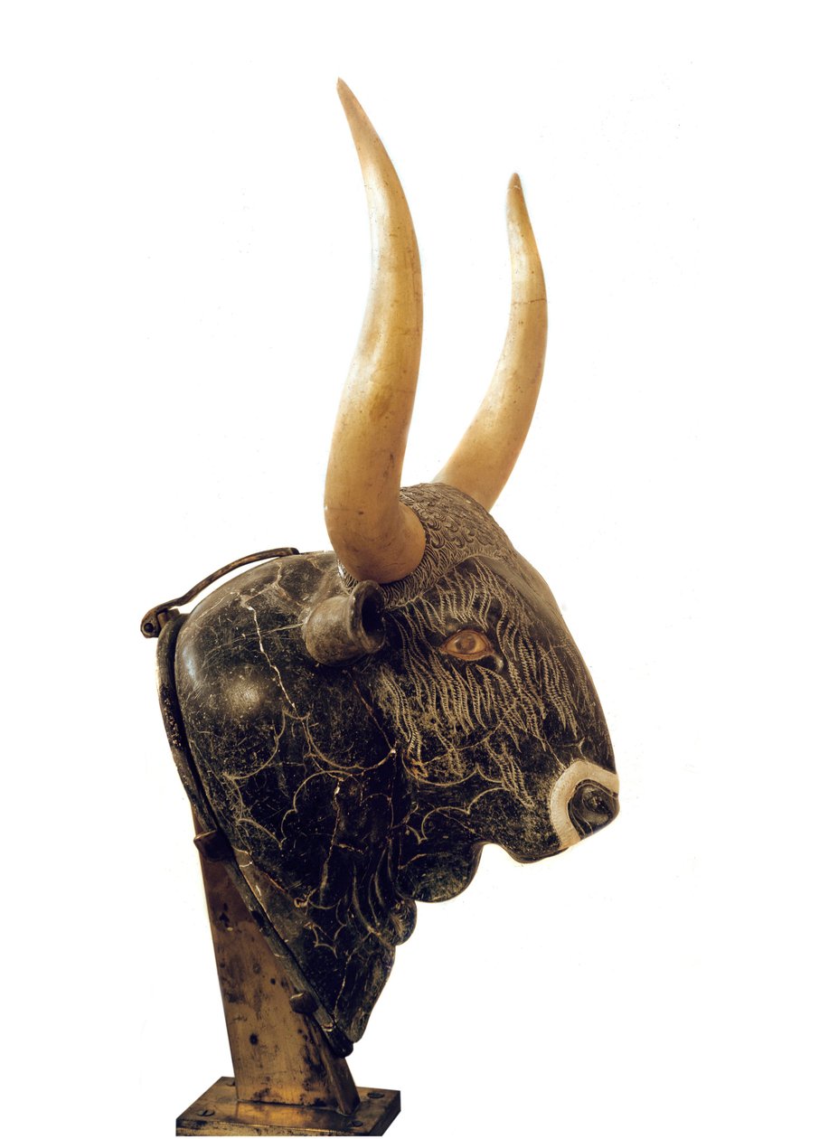 Minoisk kunst: rhyton eller rhyton eller rhyton (apparatglass) i form av et oksehode fra det lille palasset i Cnossos (Knossos) på Kreta. 1550-1500 f.Kr. Heraklion, arkeologisk museum av Minoan