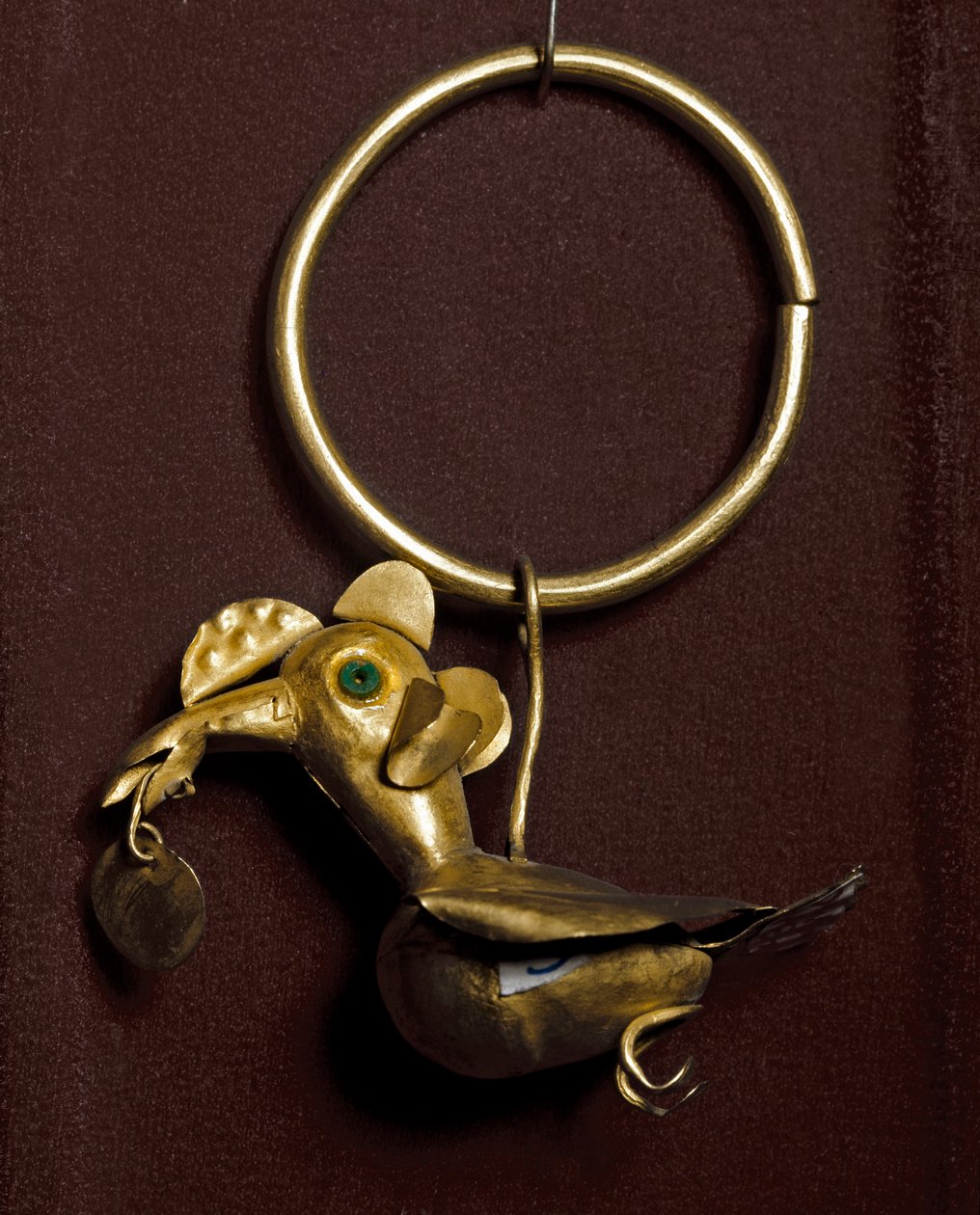 Pre-colombiansk kunst, Mochica-kultur (Ugly, mochica): ørering med fugl i gull. 200-500 apres JC Private Collection av Moche Moche