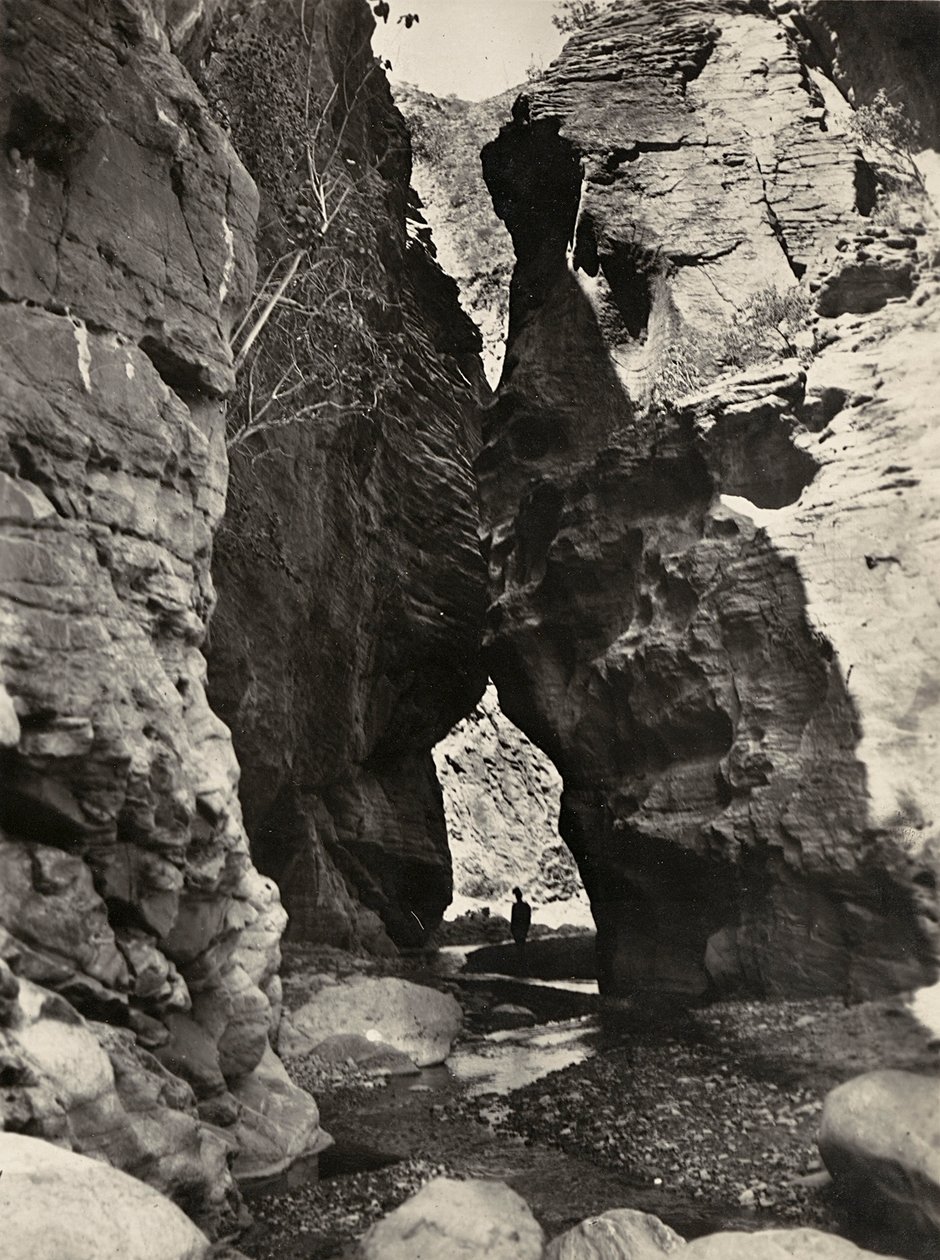 Bygge et imperium i den fascistiske tidsalderen: en grotte ved Endeli, 09.05.1936 (s/hvitt-bilde) av Modestino Baldinetti