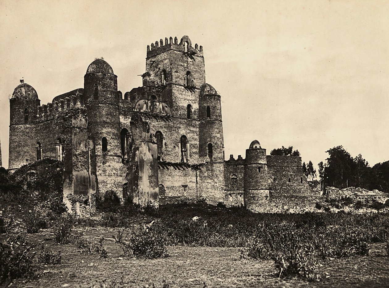 Bygge et imperium i den fascistiske tidsalderen: Slottet til kong Fasiladas i Gondar, Etiopia, 09.05.1936 (s/hvitt-bilde) av Modestino Baldinetti