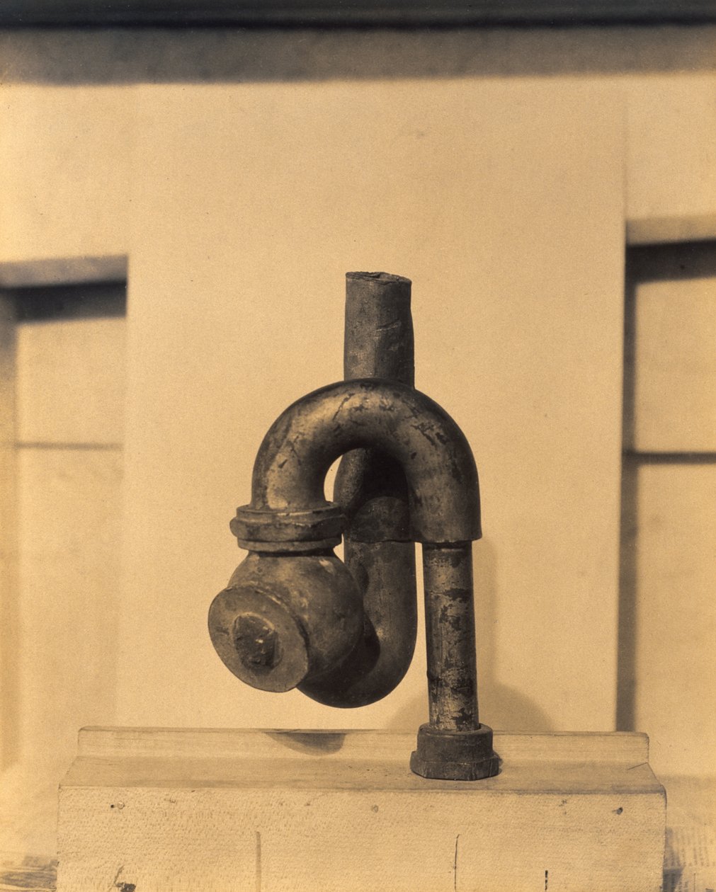 Gud, 1917 (tonet gelatinsølvfotografi) av Morton Livingston Schamberg