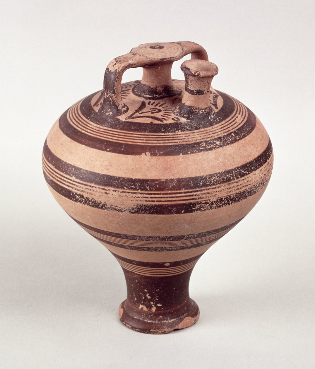 Stigbøyle, ca. 1500-1200 f.Kr. (malt keramikk) av Mycenaean