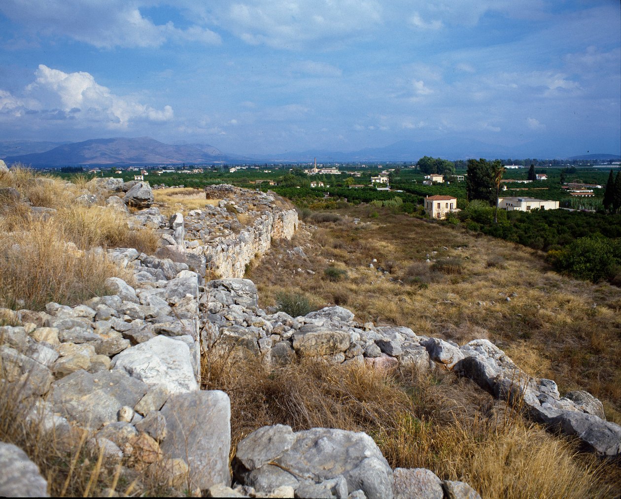 Ruinene av festningen til citadellet: stedet for den gamle byen Tirynthe, rundt 1200 f.Kr. Hellas av Mycenaean