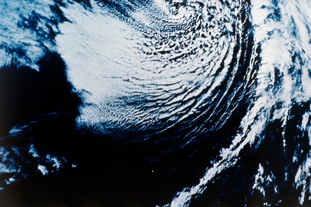 Jorden fra verdensrommet - syklon, c1980-tallet. av NASA Images