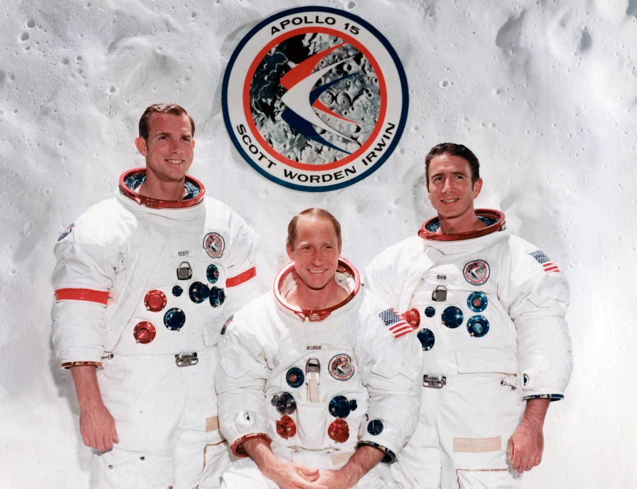 Mannskapet på Apollo 15-oppdraget ved Manned Spacecraft Center, Houston, Texas, 1971. av NASA Images