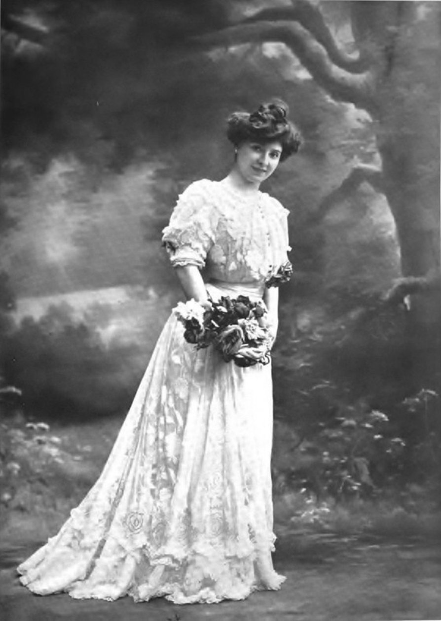 Amélie Diéterle tolker rollen som Huguette i stykket Cœur de moineau, en komedie i fire akter av Louis Artus på Théâtre de l