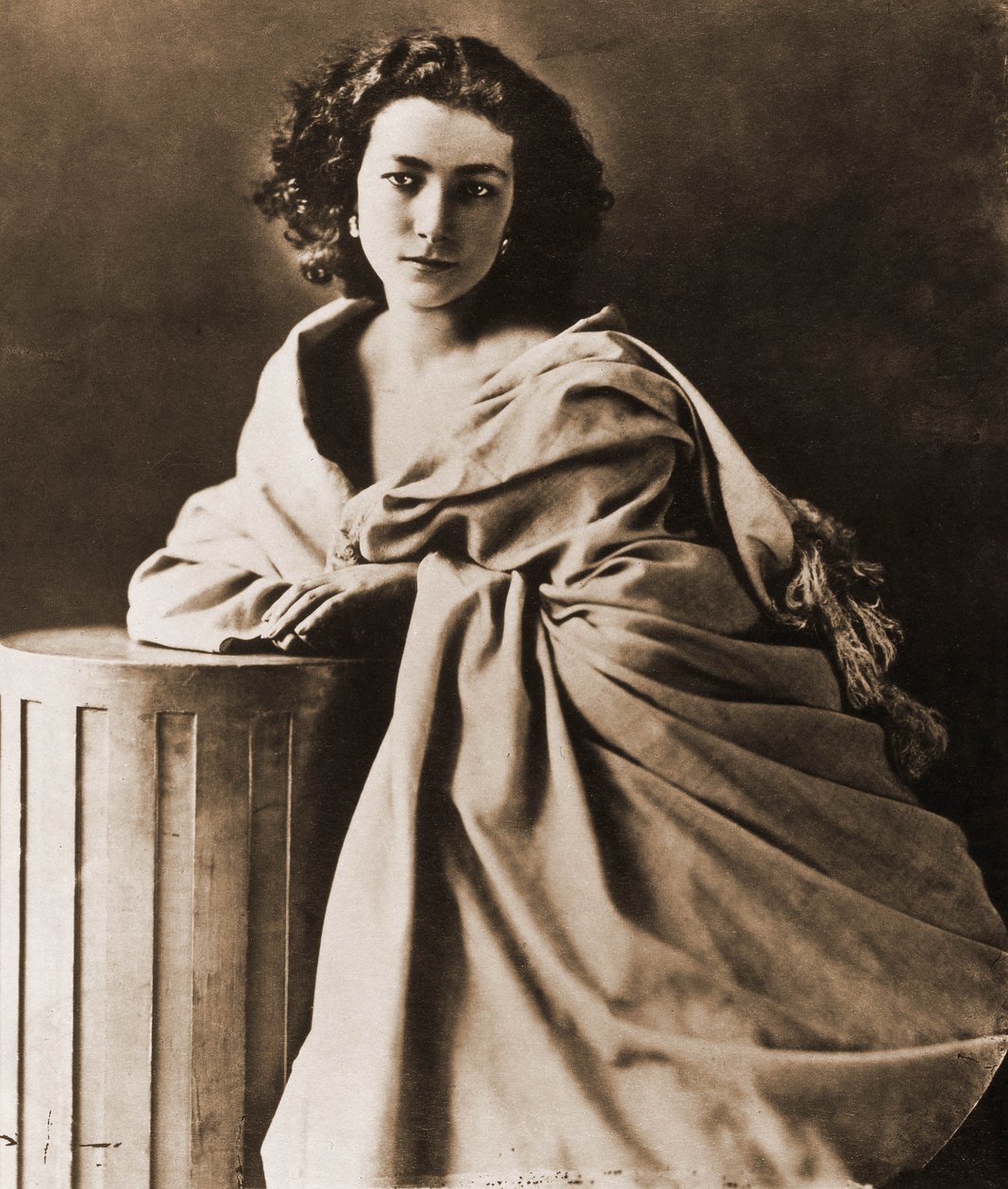 Portrett av Henriette Rosine Bernard dit Sarah Bernhardt (1844-1923), skuespillerinne 1844-1923 (bilde) av Nadar