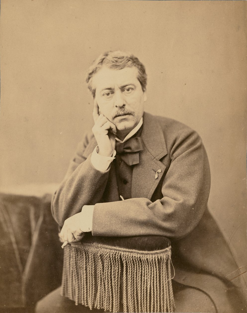  av Nadar [Gaspard Félix Tournachon]