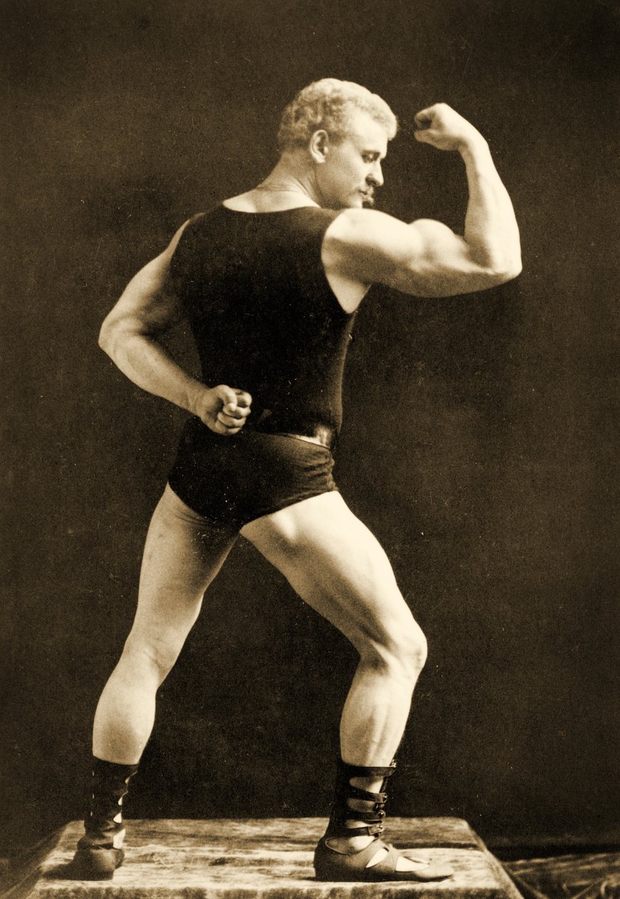 Eugen Sandow, i klassisk gammel gresk-romersk positur, ca. 1893 av Napoleon Sarony
