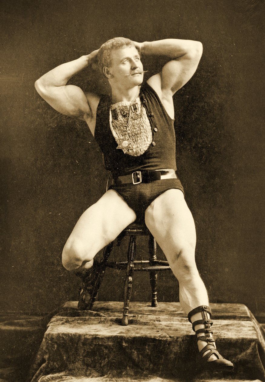 Eugen Sandow, i klassisk gammel gresk-romersk positur, ca. 1893 av Napoleon Sarony