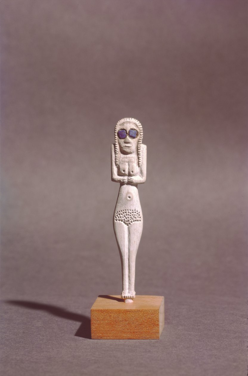 Figur av en kvinne, fra Øvre Egypt (bein) av Naqada I Period Egyptian