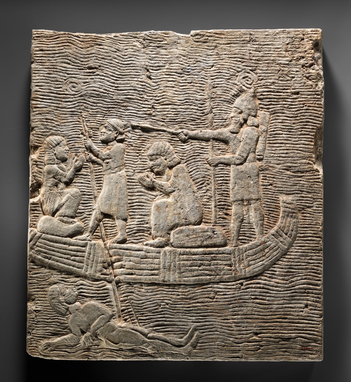 Relieff: Assyrisk soldat fører fanger over vannet, ca. 668–627 f.Kr. (gipsalabast) av Neo Assyrian