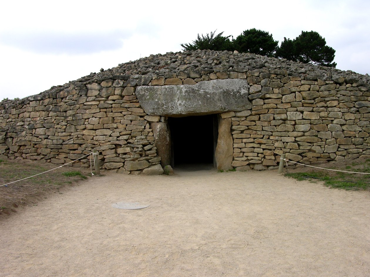 Inngang til ganggraven, oppdaget 1825 av Neolithic