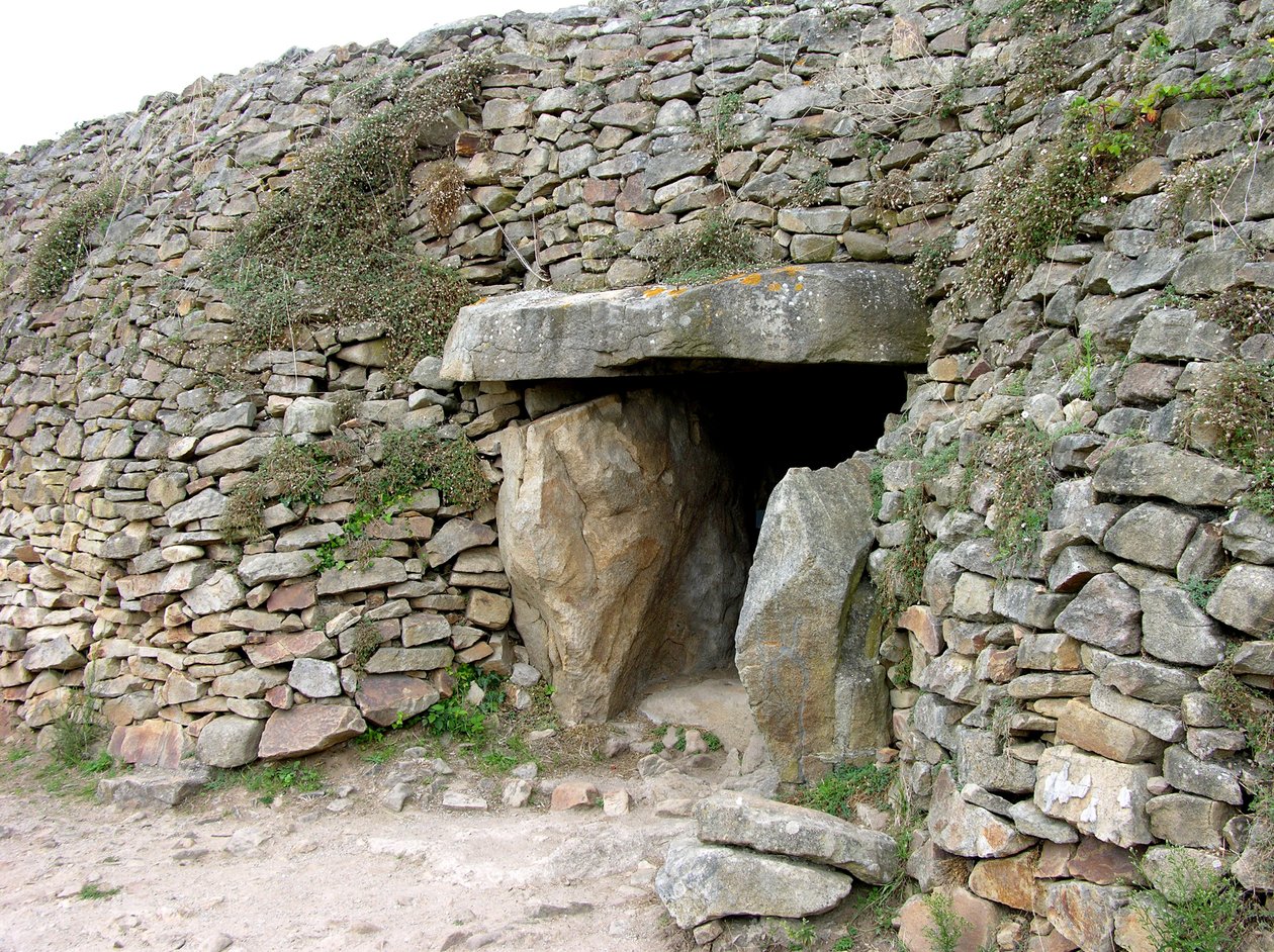 Inngang til ganggraven, oppdaget 1825 av Neolithic
