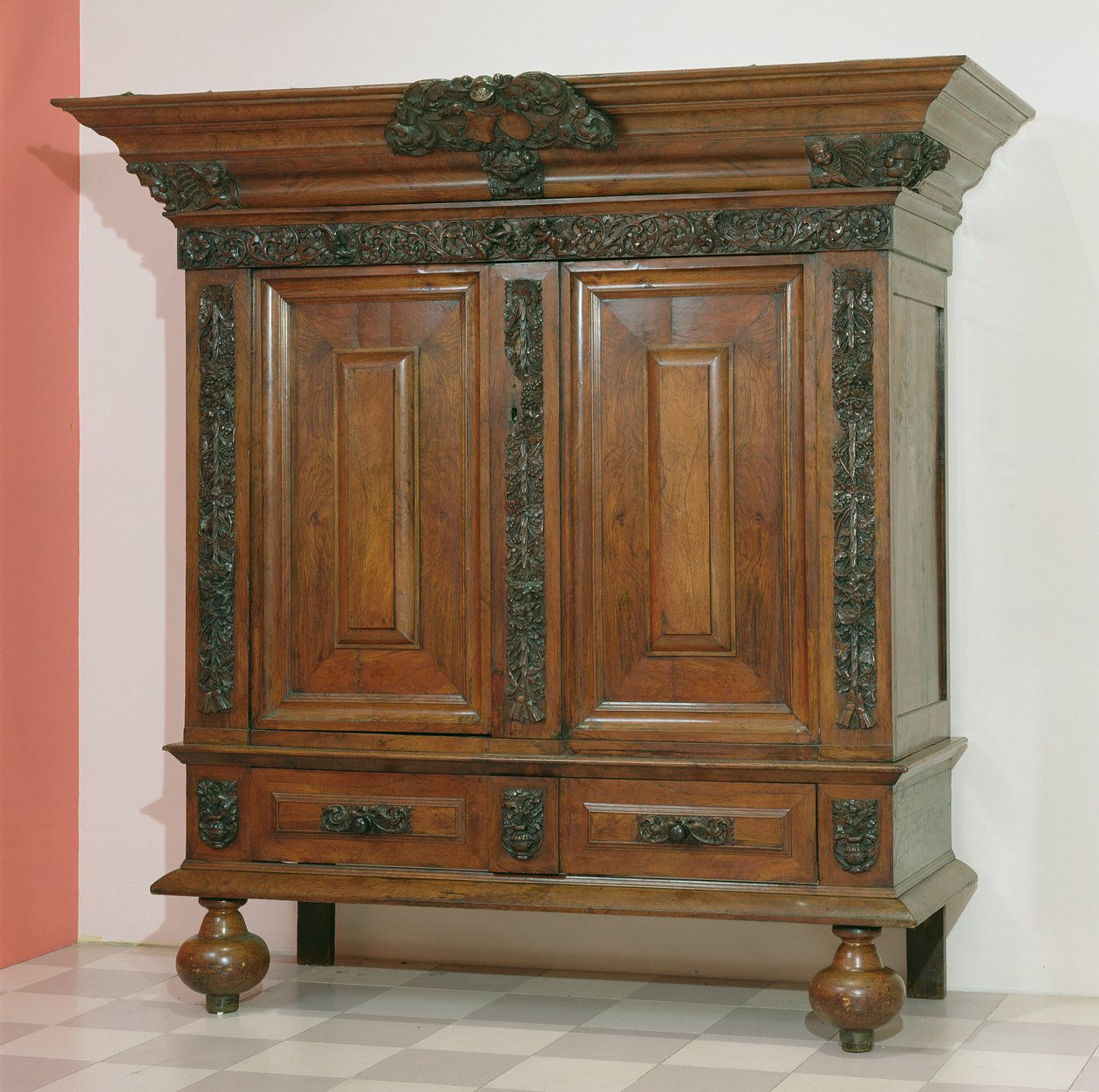 Kas, ca. 1675-1700 (valnøtt og eik) av Netherlandish School