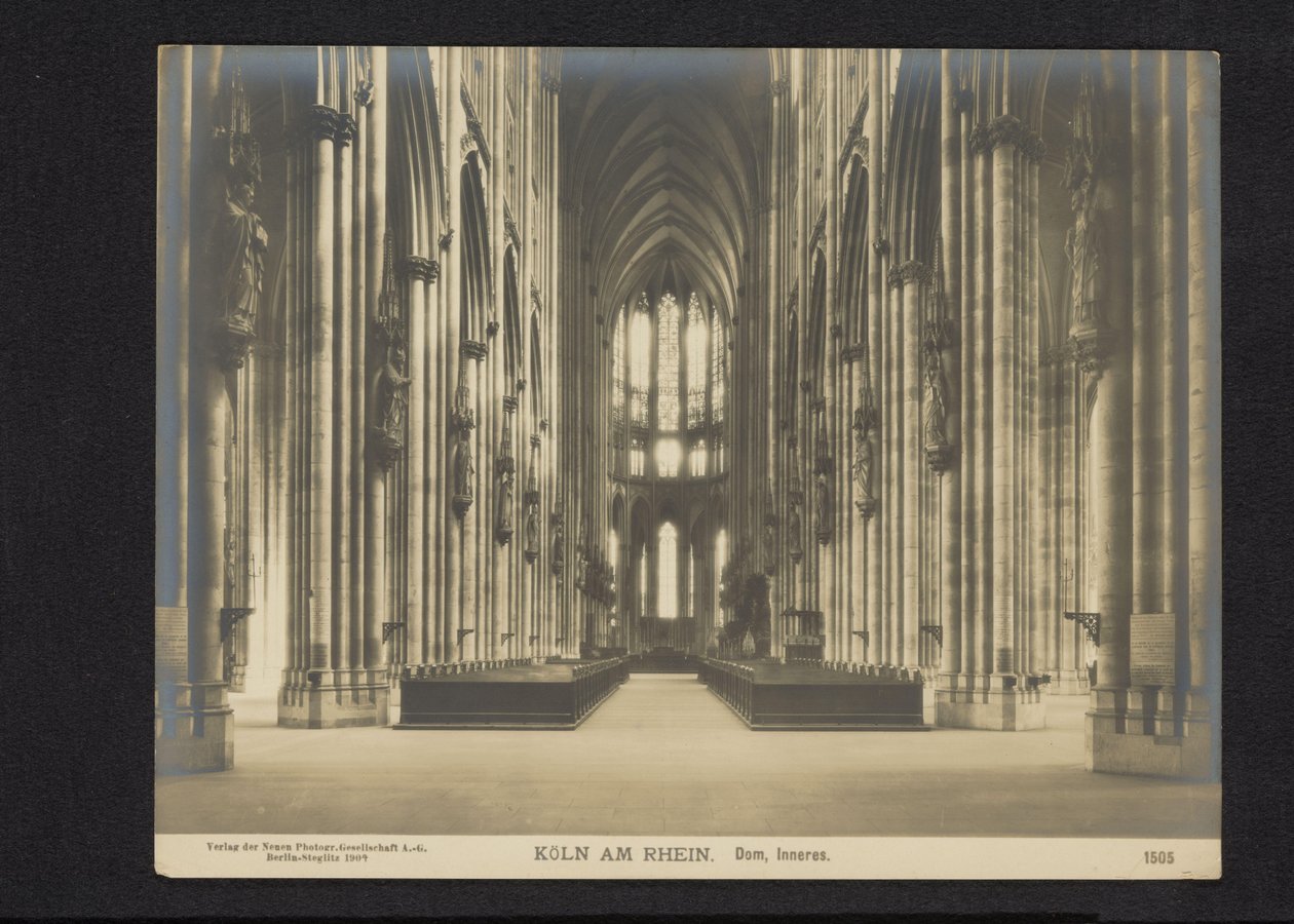 Interiør i Kölnerdomen Köln am Rhein. Dom, Inneres (tittel på objekt) av Neue Photographische Gesellschaft