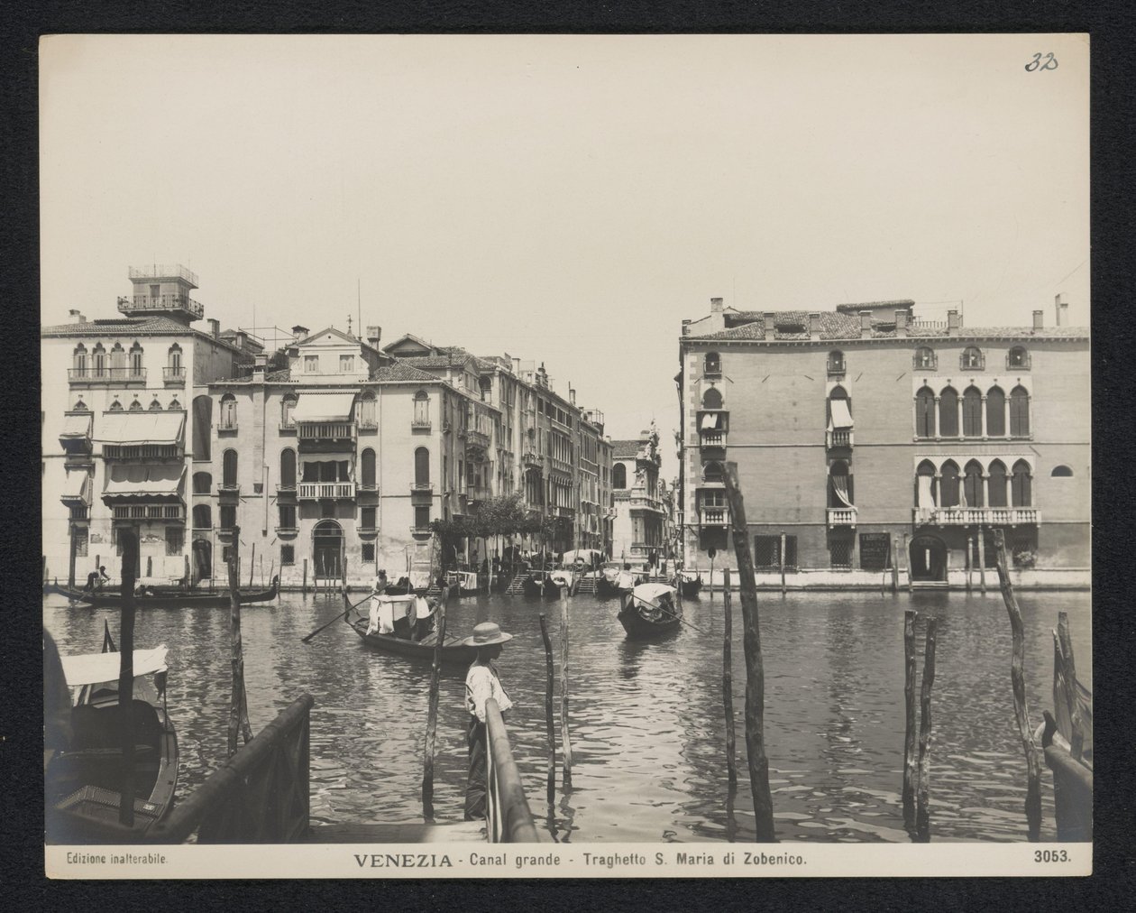 Veerboten til Santa Maria del Giglio te Venetië-kirken Venezia - Grand Canal - S. Maria di Zobenico ferge (tittel på objekt) av Neue Photographische Gesellschaft