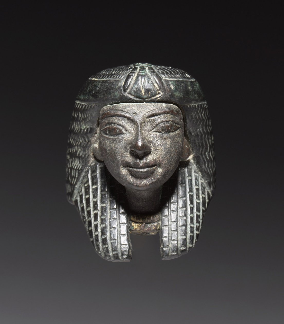 Bronse Mount fra en "Shawabty Bundle": Hode, sent 18. til 19. dynasti, ca. 1336-1256 f.Kr. av New Kingdom Egyptian