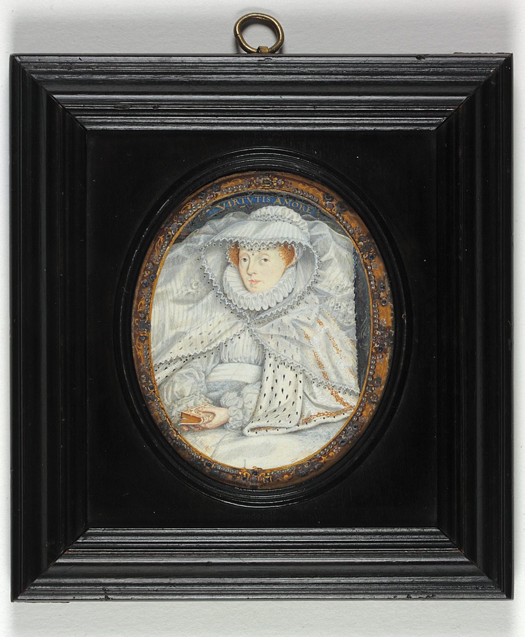 En dame tradisjonelt identifisert som Mary Queen Of Scots (emalje) av Nicholas Hilliard