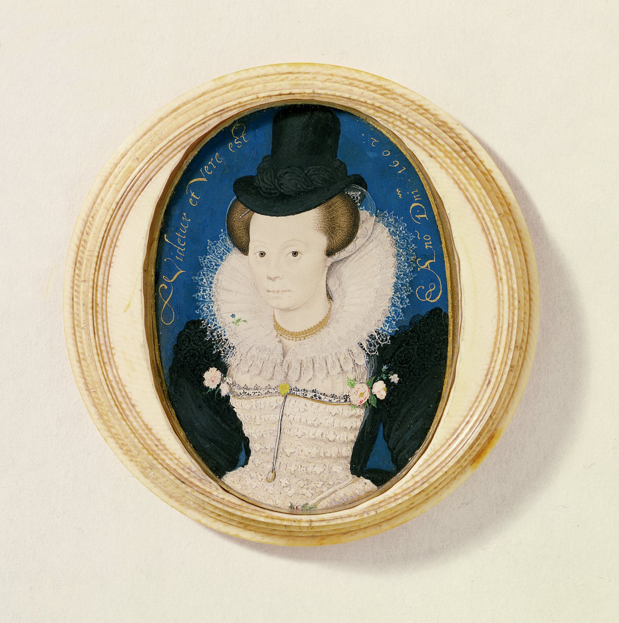 Miniatyr av en ukjent kvinne, 1602 (wc på vellum) av Nicholas Hilliard