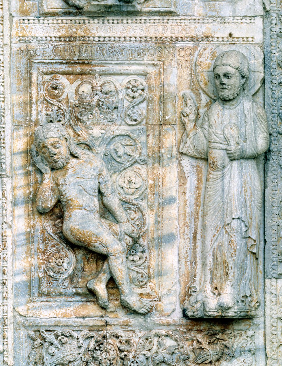 Historien om Adam og Eva, fra sørsiden av vestverandaen, ca. 1120-38 marmordetalj av 236811 av Nicholaus