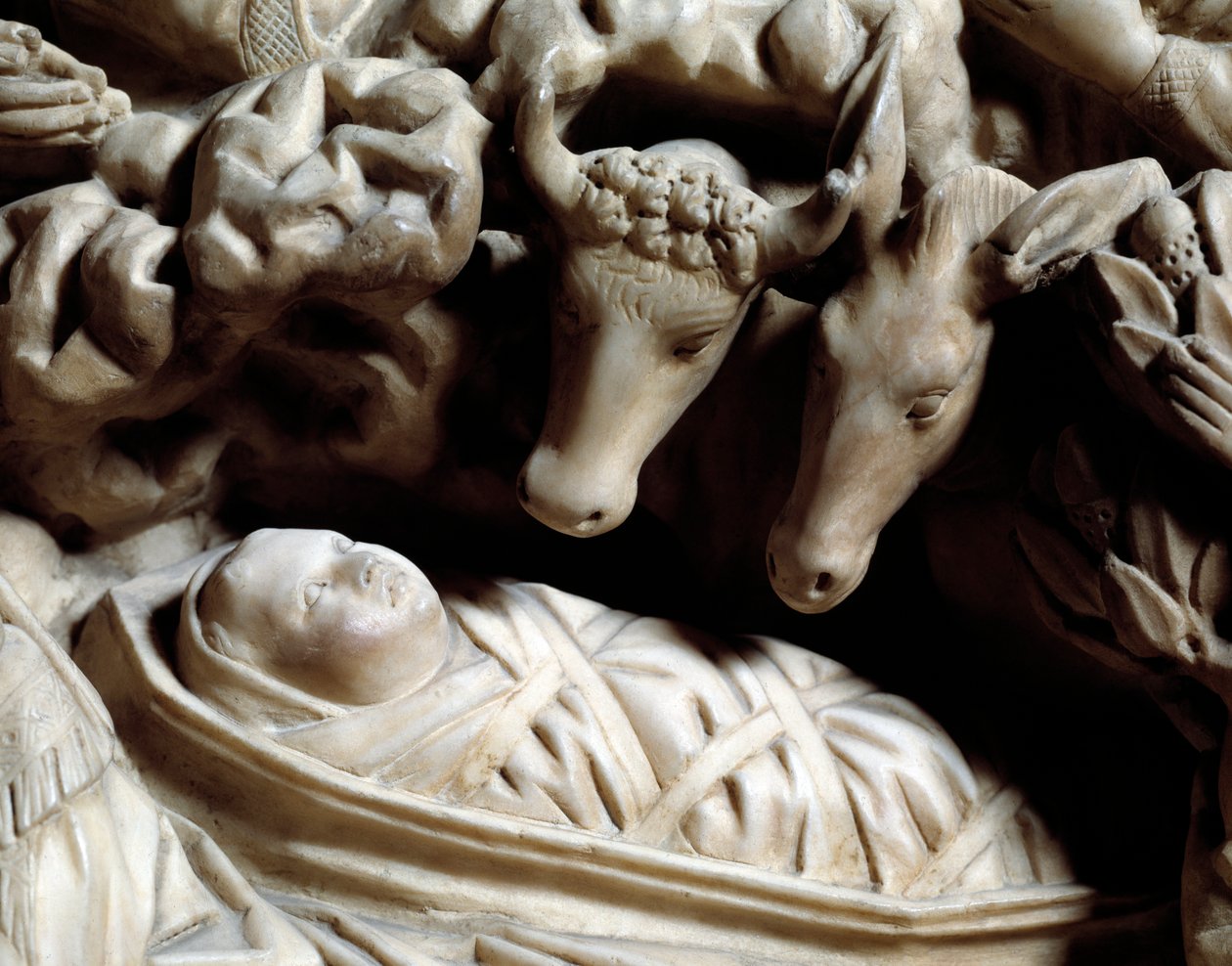 Kunst og gotisk arkitektur: nativitten - Detalj av basrelieffene av marmorpulten som Nicola Pisano (1215/20-1278/84) laget mellom 1266 og 1268 (Marmorprekestoldetaljer, fødsel) Cathedrale Notre-Dame-de-l 