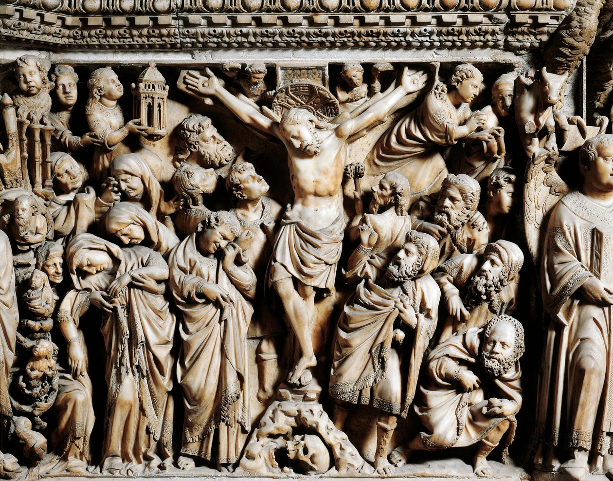 Korsfestelsen, detalj fra Preikestolen, av Nicola Pisano (aktiv 1258-1278), Siena-katedralen, Toscana, 1265-1269 av Nicola Pisano