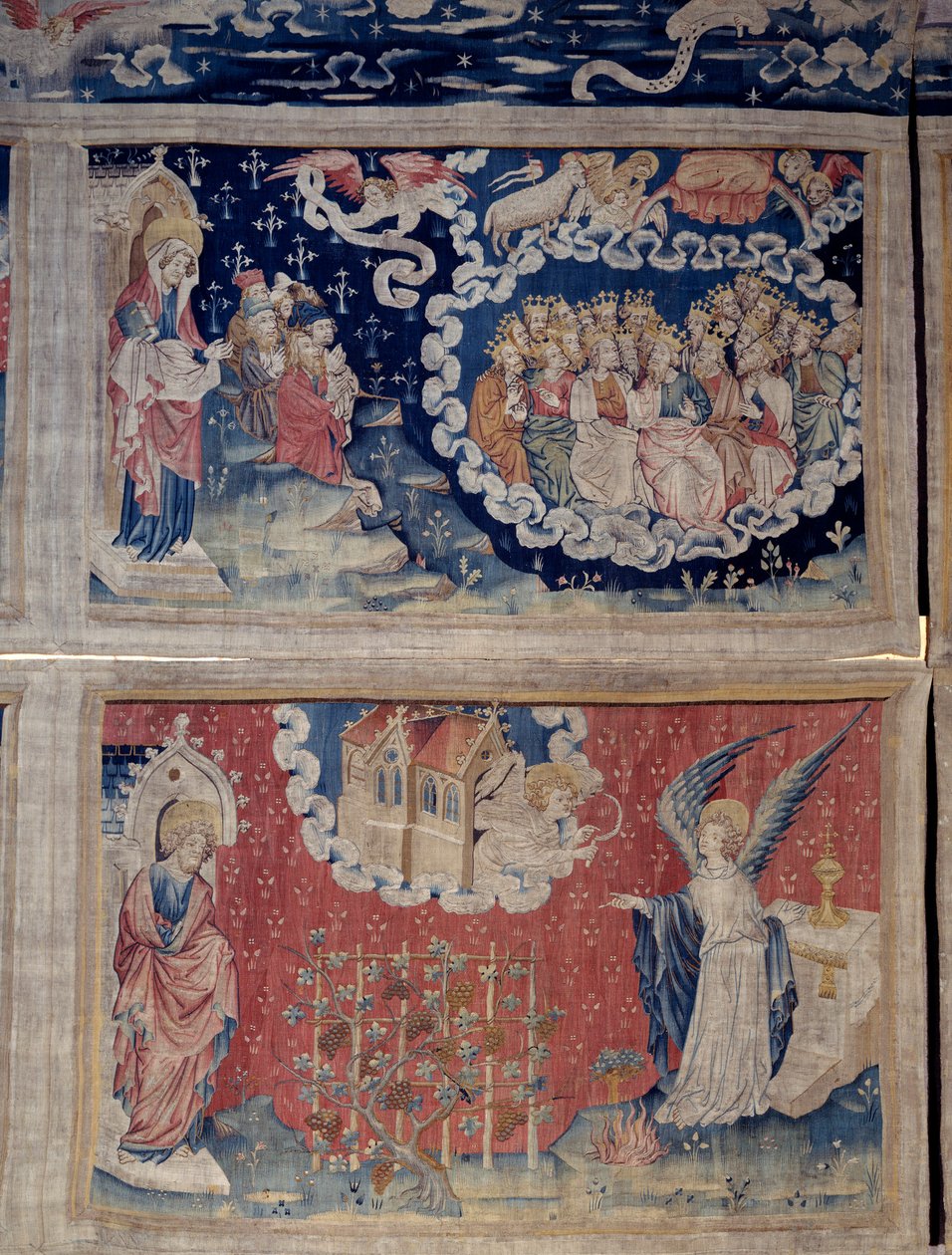 Henging av åpenbaring (1373-1383), n. 48: Lammets oppstigning, de utvalgtes sang. Nedenfor, n. 54, en engel kommer ut av templet med en skarp sigd, en annen engel beordrer ham til å høste klyngene av jordens vingårder. Tapet av Nic av Nicolas Bataille