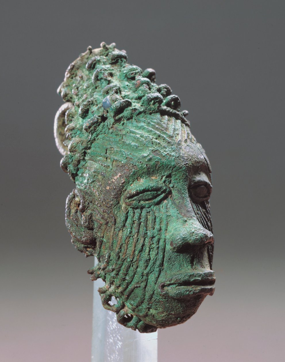 Anheng som representerer et menneskelig hode, Igbo-Ukwu, 9. - 10. århundre (blybronse) av Nigerian