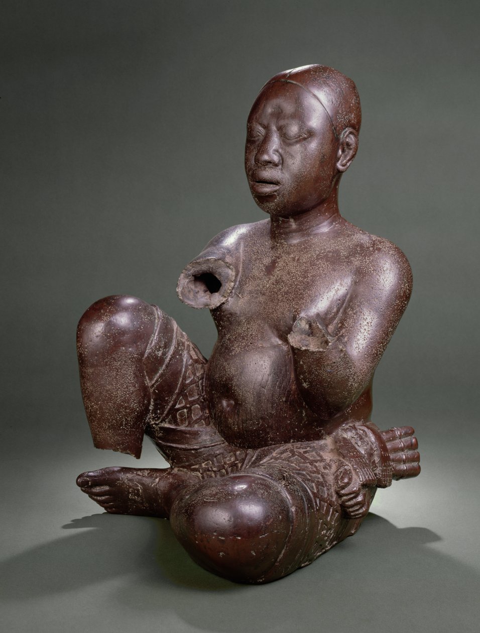 Sittende figur, Tada, 13. - 14. århundre (kobber) av Nigerian