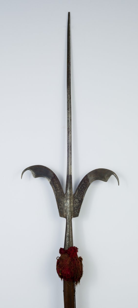 Friuli Spear (stål, tre og stoff med spor av forgylling) av Northern Italian School