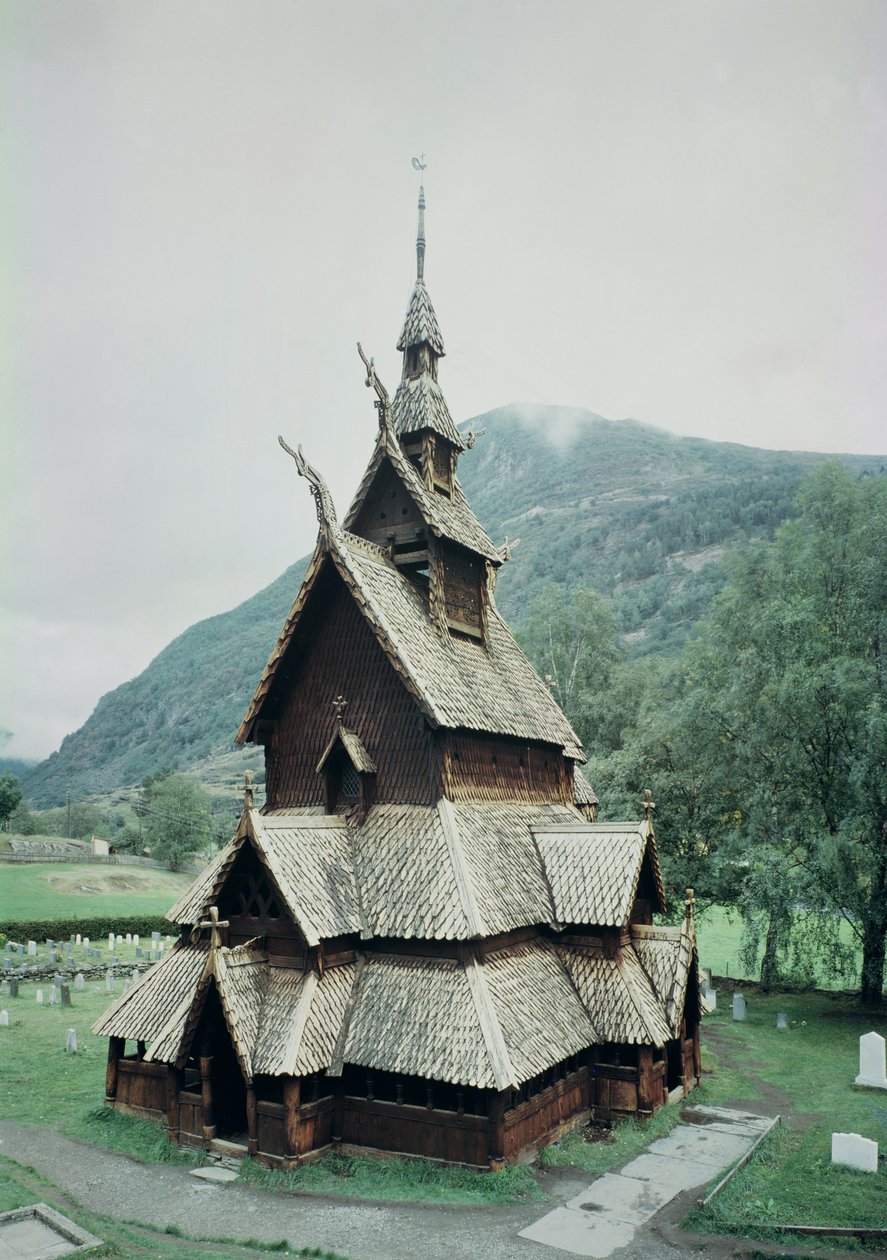 Utsikt over Borgund stavkirke, ca.1150 av Norwegian School