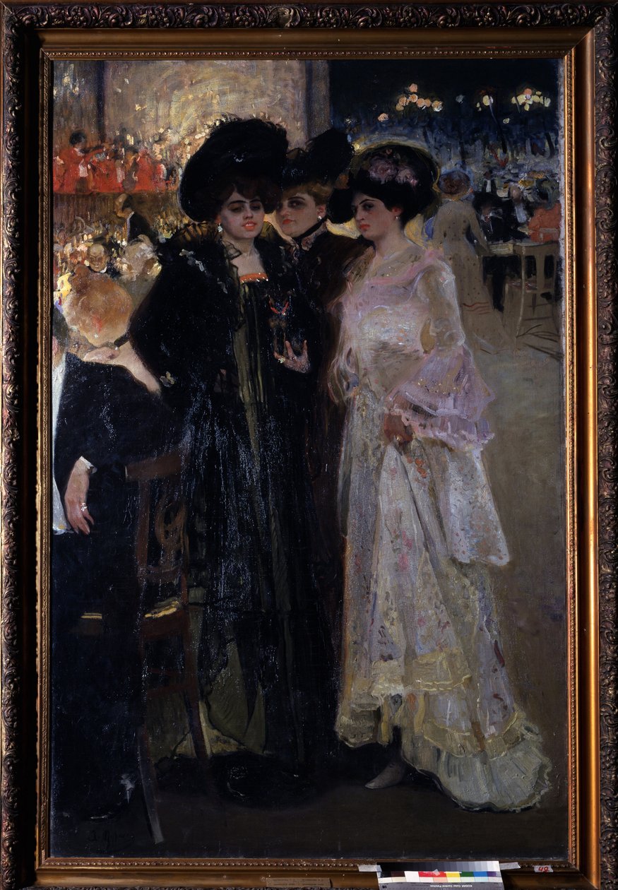 Kafé i Paris (Frankrike). (Kafé i Paris). Nattscene, tre kvinner diskuterer midt i en folkemengde ved bordet, i det fjerne, et orkester og gatelysene i byen. Maleri av Alexander Alexandrovich Murashko (Alexander Murashko) (1875-1919), olje på lerret av Oleksandr Murashko