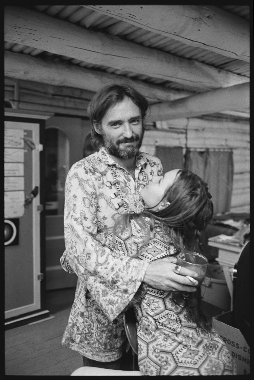 Dennis Hopper og kona Michelle Phillips hjemme i New Mexico av Orlando Suero