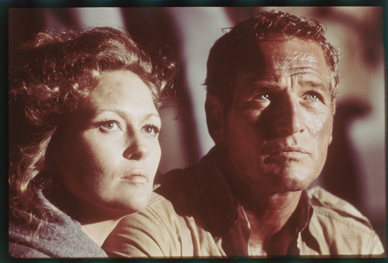 Paul Newman og Faye Dunaway på settet til "Towering Inferno" av Orlando Suero