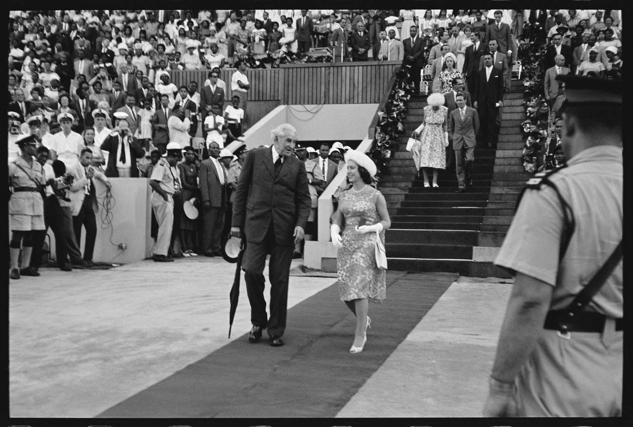 Prinsesse Margaret og statsminister Bustamante feirer Jamaicas uavhengighet 1962 (s/hvitt-bilde) av Orlando Suero