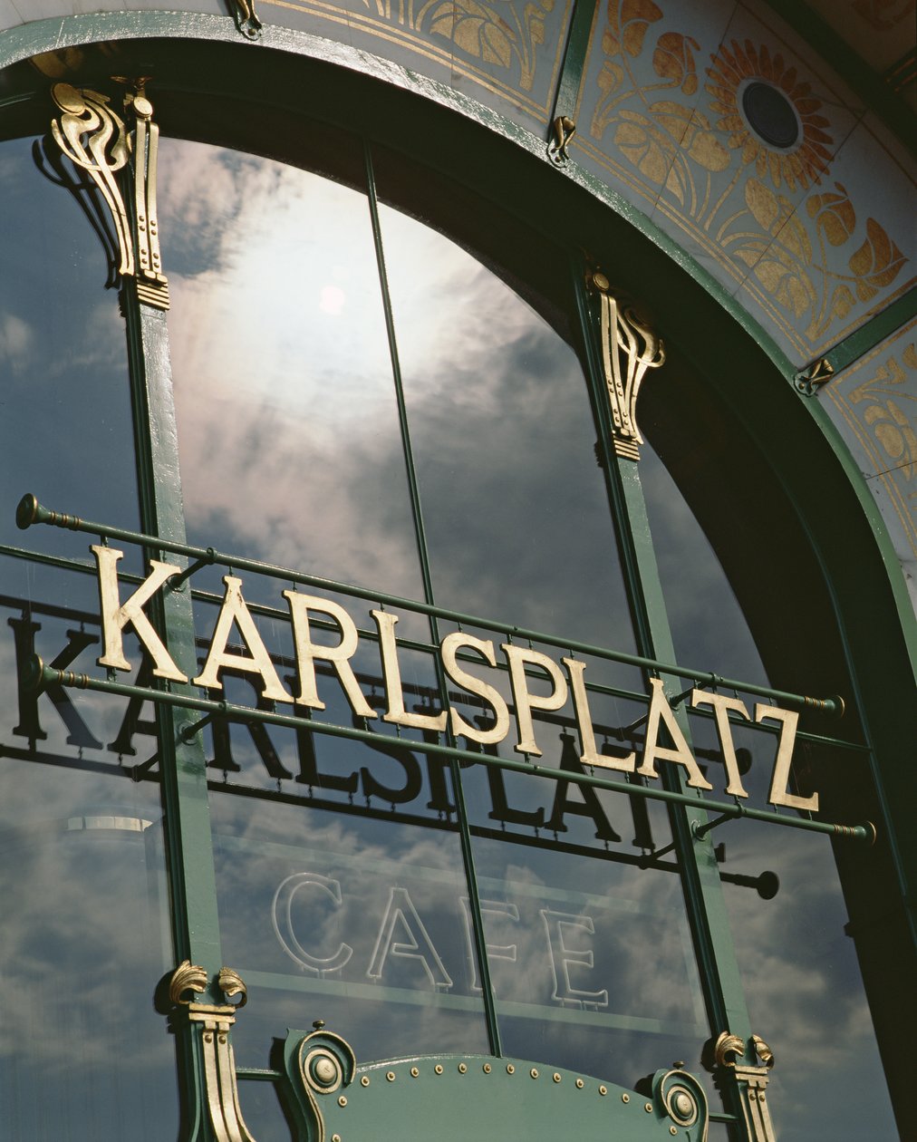 Karlsplatz Cafe, bygget 1899 av Otto Wagner