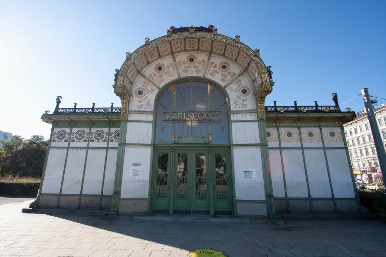 Karlsplatz Stadtbahn stasjon designet av Otto Wagner, Wien (Wien), Østerrike av Otto Wagner