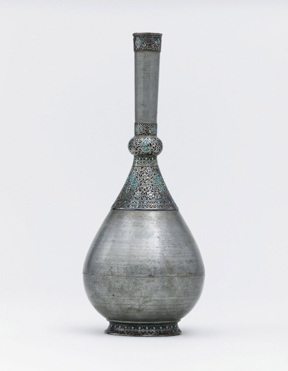 En osmansk turkis innfelt sølvmontert sinkflaske (turkis, sink, sølv) av Ottoman School