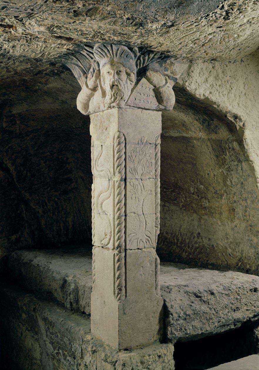 Søyle fra krypten, med hodet til Moses som utgjør hovedstaden, 415 e.Kr av Paleo Christian