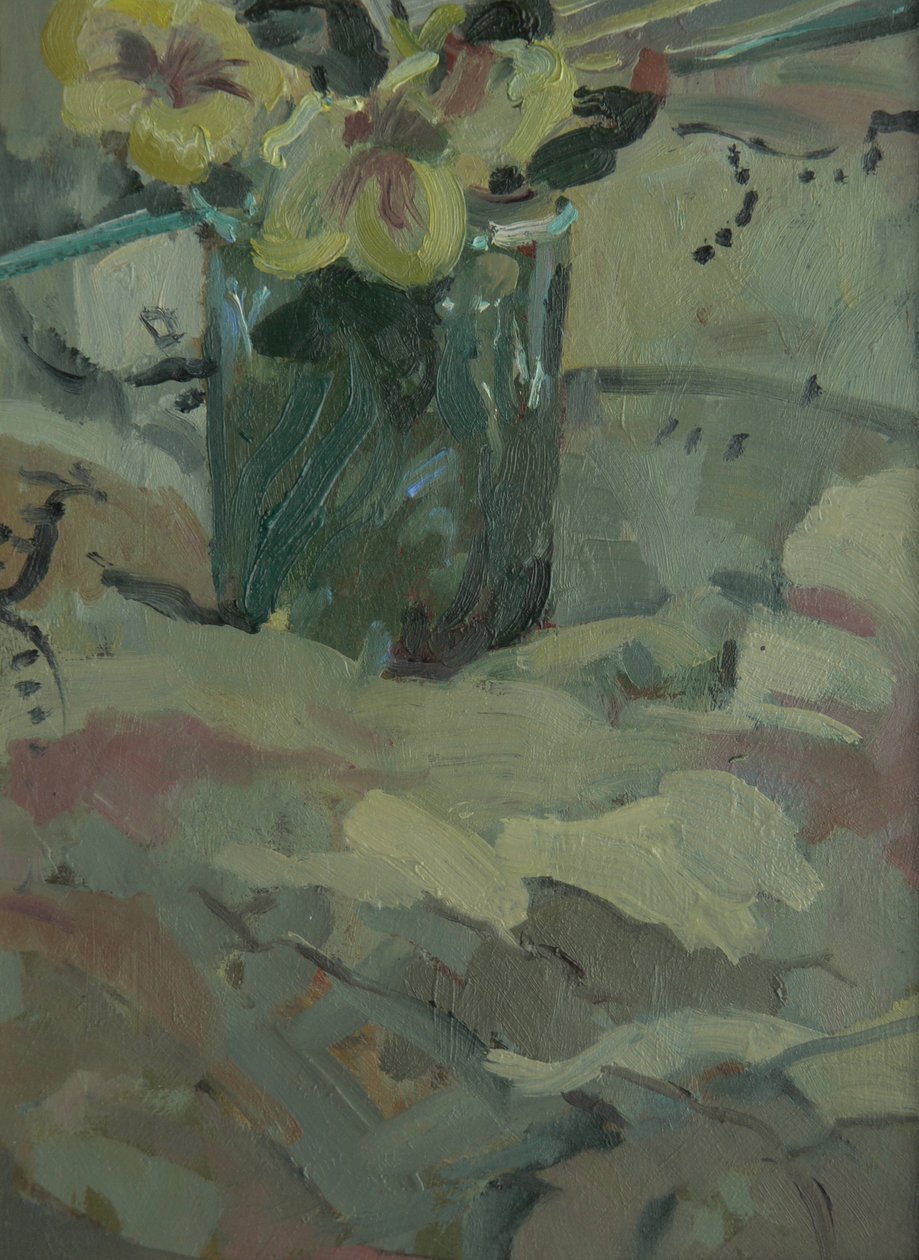 Gule blomster i grønn potte, 2009 av Pat Maclaurin