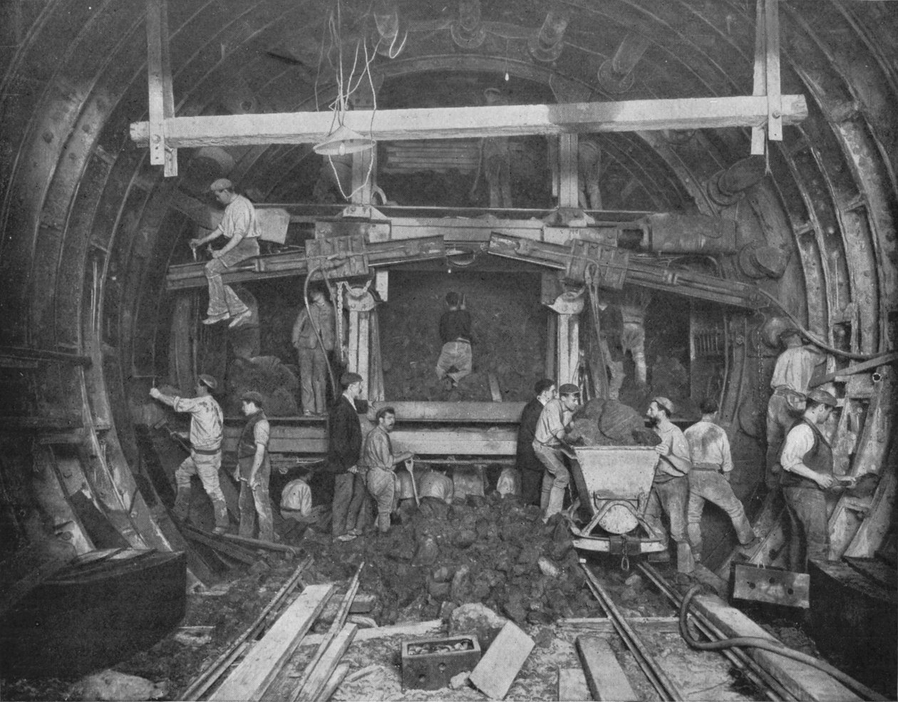 Utgraving av en rørbane, Great Northern and City Railway, London, c1903 1903 av Pearson and Son Ltd