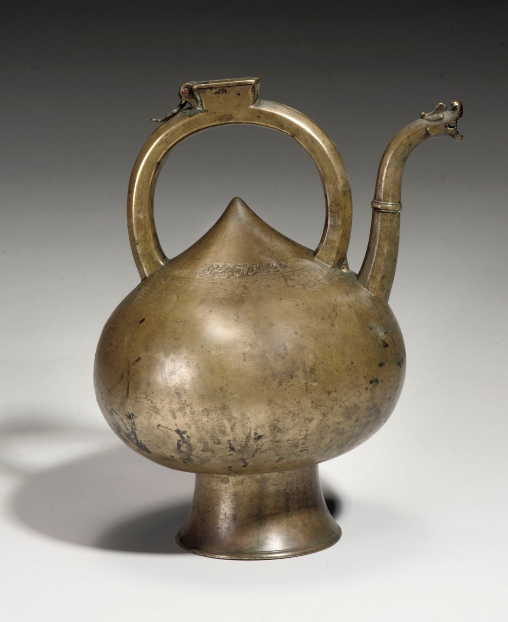En safavidisk messingewer, Iran, 1600-tallet av Persian School