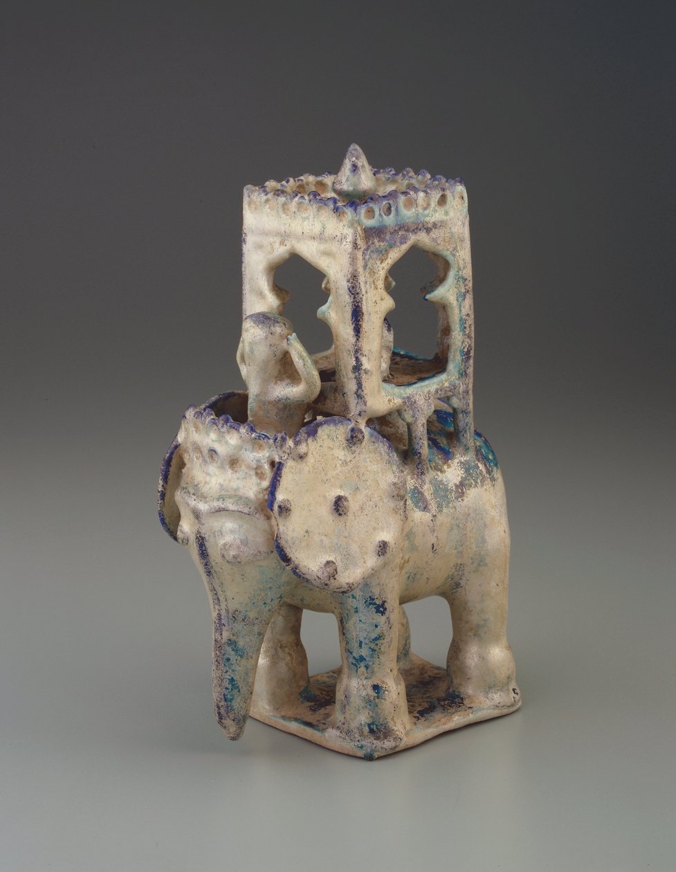Elefant med howdah og figur, Iran, Seljud-dynastiet (keramikk) av Persian School