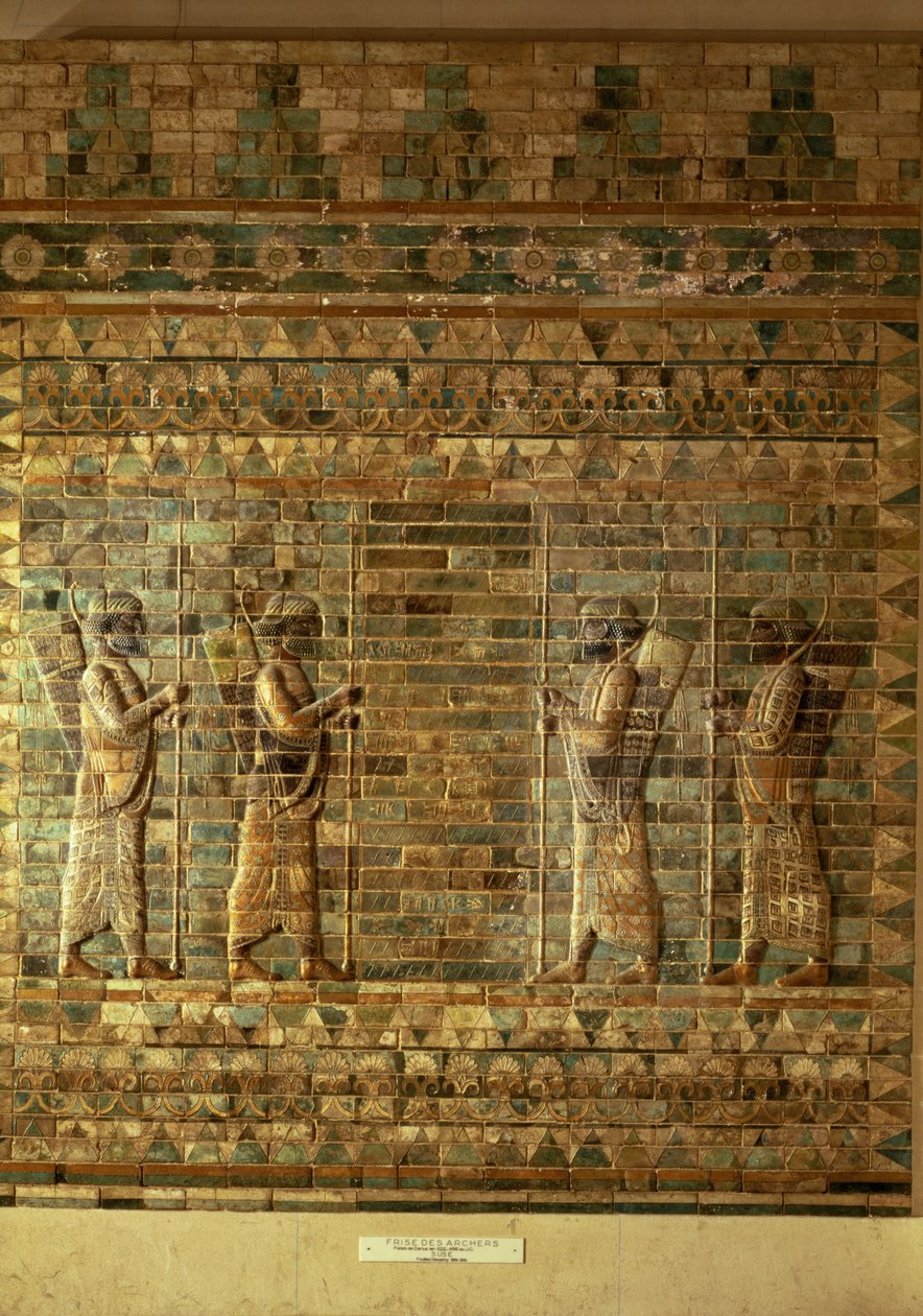 Frise av bueskyttere fra den persiske kongens vakt, fra palasset til Darius den store (548-486 f.Kr.) i Susa, Iran, Achaemenid Period, ca. 500 f.Kr. (polykrom glasert murstein) (se også 24958 og 71521) av Persian School