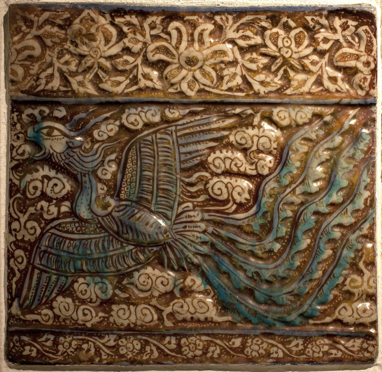 Simurgh (Simorgh eller Senmurw) - Azulejos - Faience de Kashan (Persia), periode Ilkhanide, begynnelsen av 1300-tallet (fliser, støpt keramikk, malt glans og underglasur, Persia, Kashan, tidlig 1300-tall, Ilkhanid-periode) - Musee Calouste Gulbenkian, Lisb av Persian School